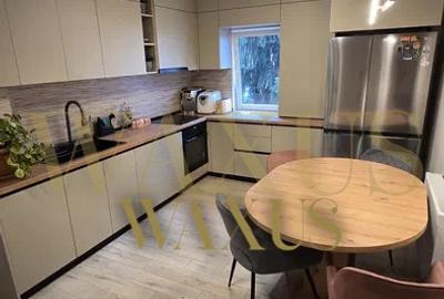 Apartament cu 3 camere decomandat, mobilat în Zorilor