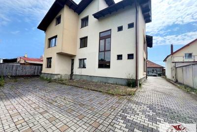 Spatiu comercial/clinica medicala/birouri de inchiriat in Alba Iulia, Centru