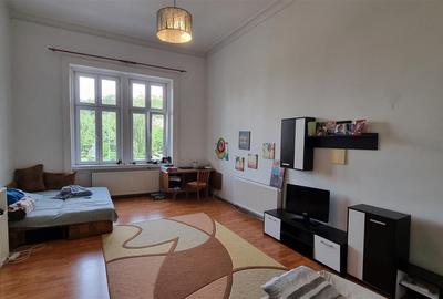 Apartament  clasic de doua camere zona Centrul Istoric - 5