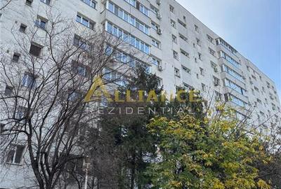 Apartament cu 3 camere nedecomandat, mobilat în Dristor