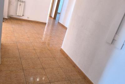 De Inchiriat Apartament 4 camere Nemobilat Piata Unirii Metrou - 7