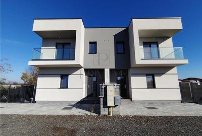 Duplex cu 4 camere în Moșnița Veche