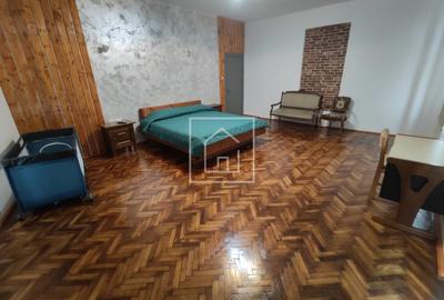 Apartament ultracentral 3 camere 90 mp+terasa etaj 2 Sibiu