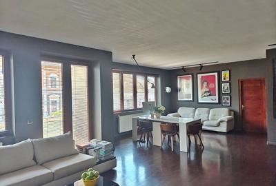 Apartament cu 4 camere semidecomandat în Ultracentral