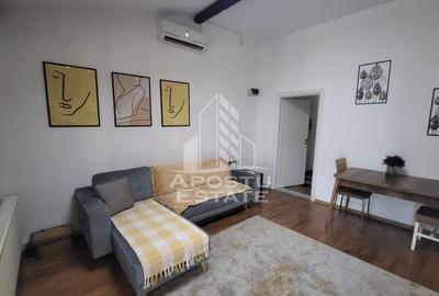 Apartament cu 3 camere semidecomandat, mobilat în Lipovei