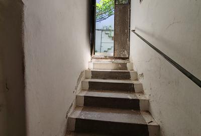 Casa 4 camere libera la vanzare TARLUNGENI - 31