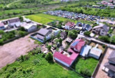 Teren intravilan de vânzare – 2200 mp, Pitești, str. Bananai - 7