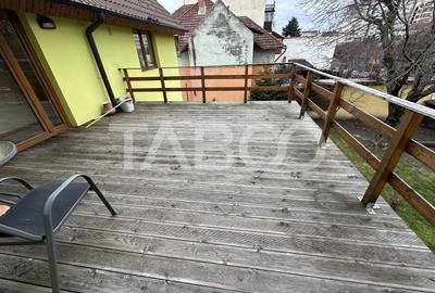 Casa 2 corpuri P+M si P+1 spatiu comercial 70 mpu la strada 2 garaje - 18