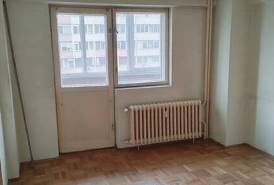 Apartament cu 3 camere în Obor