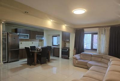 Apartament cu 3 camere decomandat în Gara