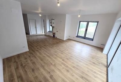 Garsonieră decomandată în Zamora