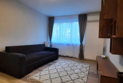 De inchiriat apartament 2 camere, Tg. Mures, Zona Cornisa (UMF)