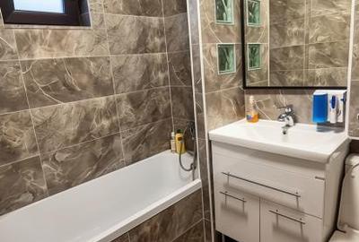 Apartament 3 Camere - Renovat Complet - Totul Ca Nou ! - 8