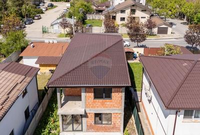Casa / Vila la rosu in Chitila / Strada Rudeni - teren 264 mp - 25