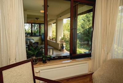 Vila cu PISCINA acoperită, zona centrala în Periș - 3