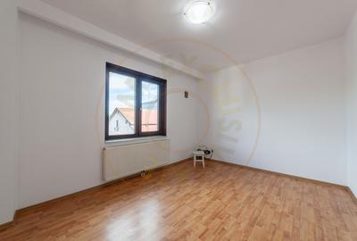 Casă spațioasă cu 8 camere - Pitești - 0% Comision - 7