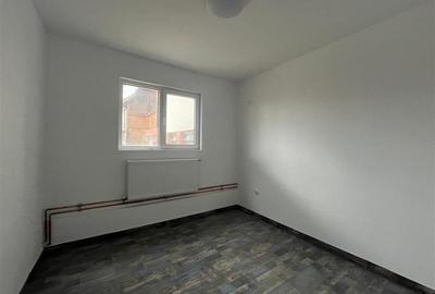 Lugoj, Pensiune 16 Cam., 850 Mp, Renovata Str. Principala - 23