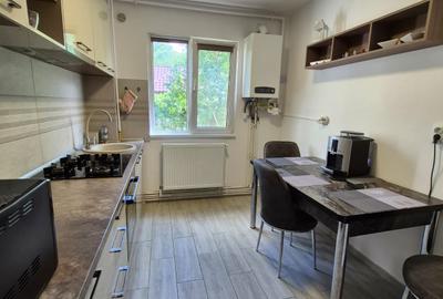 Apartament cu 3 camere semidecomandat în Mănăștur