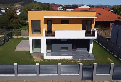 Casa de vanzare in Harman,zona rezidentiala - 1