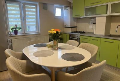 Apartament 3 camere decomandat 2 bai si balcon Bld Milea - 10