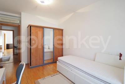 Vila cocheta cu 6 camere, piscina comuna si loc de joaca - 17