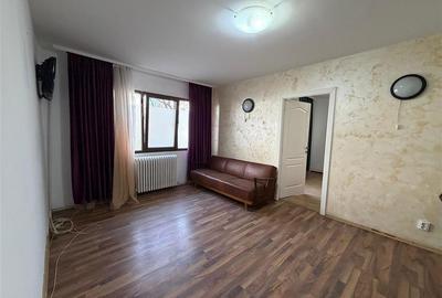 Apartament cu 2 camere nedecomandat în Podu Roș