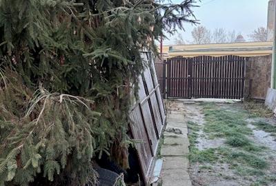 Casă de vânzare situată central în localitatea Cristești Mureș - 2