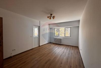 Inchiriere 4 camere renovat, Parcul Plumbuita- ideal familie sau birou - 1