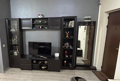 Apartament cu 2 camere semidecomandat, mobilat în Berceni