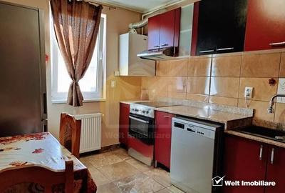 Apartament cu 3 camere decomandat, mobilat în Florești