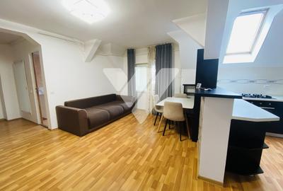 Apartament cu 3 camere decomandat, mobilat în Vasile Aaron