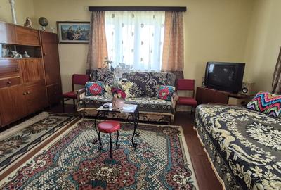 Gospodărie de vanzare, situată în Asuajul de Sus, cu teren generos de 8126 - 7