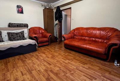 Apartament cu 3 camere decomandat, mobilat în Colentina