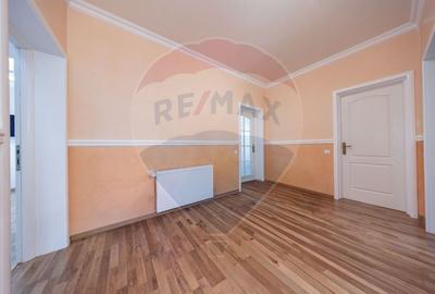Casă  superba complet utilata teren 660mp - 35