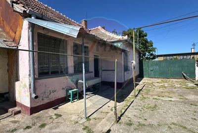 Casă cu 3 camere de vânzare în Sânnicolaul Român - 9