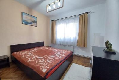 Apartament 3 camere cu balcon zona Parcul Sub Arini - 3