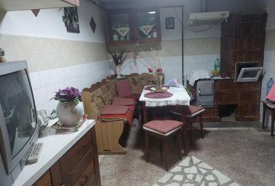 CASĂ 5 CAMERE\ OȚELU-ROȘU\ZONA CIREȘA \ COMISION 0% - 10