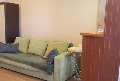 Garsoniera mobilata, bloc 1981, Bld. Chisinau- Basarabia - 1