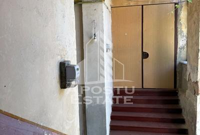 Două case de vânzare în aceeași curte zona Maria - 16