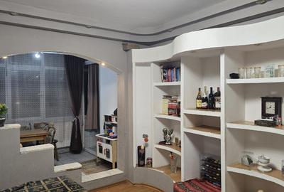 De vanzare apartament 2 camere micro 14 64m2 - 1