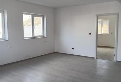 Mutare imediata! LIBERA - LA CHEIE  Visani vila P+1 duplex la str. Principala - 3