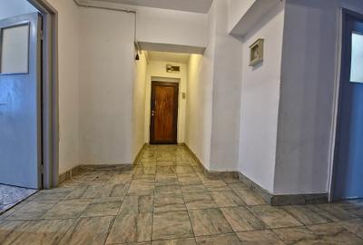 Ultracentral Tomis Mall 3 camere decomandat etaj 3/7 - 30
