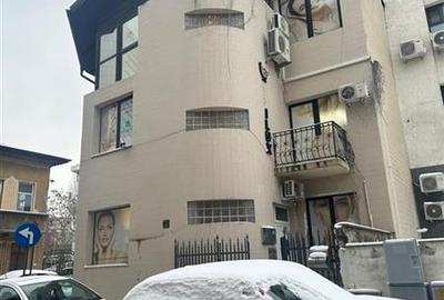 ​Vilă Reprezentativă – Spațiu Comercial/Birouri | Zona Pia& - 1