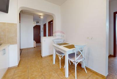 3 Camere Luminos | Vedere Deschisă către Tâmpa | Zonă Premium Scriitor - 12