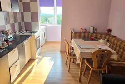 Apartament cu 2 camere decomandat în Trident
