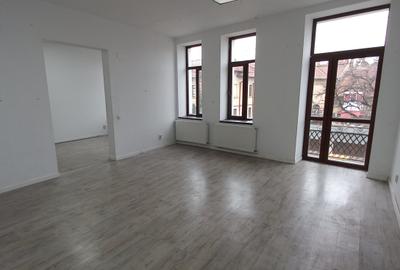 Apartament in Vila Calea Calarasi 132 etaj 1 + mansarda acces curte interioara - 3