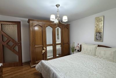 Vila P+M, Sc = 135 mp, Teren = 1072 mp, zona centrala – str. Salcamului - 8