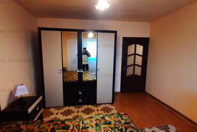 Ultracentral 2 cam Mobilat si Utilat Bloc cu lift Independentei - 5