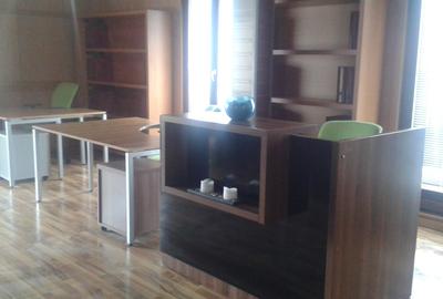 Birou de inchiriat in cladire de birouri - 1