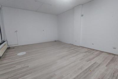 Spațiu comercial, de 96.00 mp, în Ampoi 3